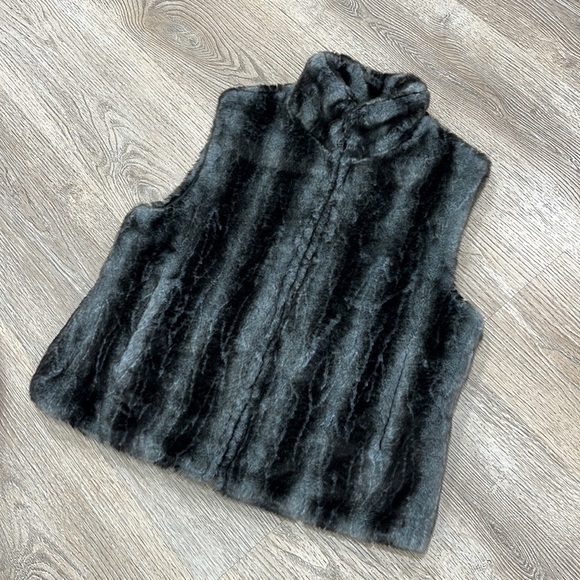 Vintage BLASSPORT Faux‎ Fur Reversible Vest Womens Medium Soft & Chic - Picture 8 of 14